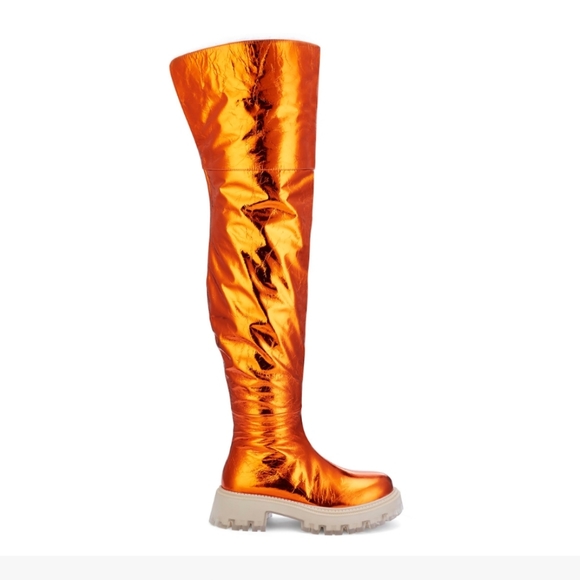 Iamjenniferle Stryker - Picture 1 of 5